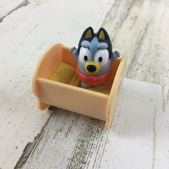 Bluey BABY BLUEY Figure with CRADLE Crib Baby Race Playset Blue RARE - Picture 2 of 16